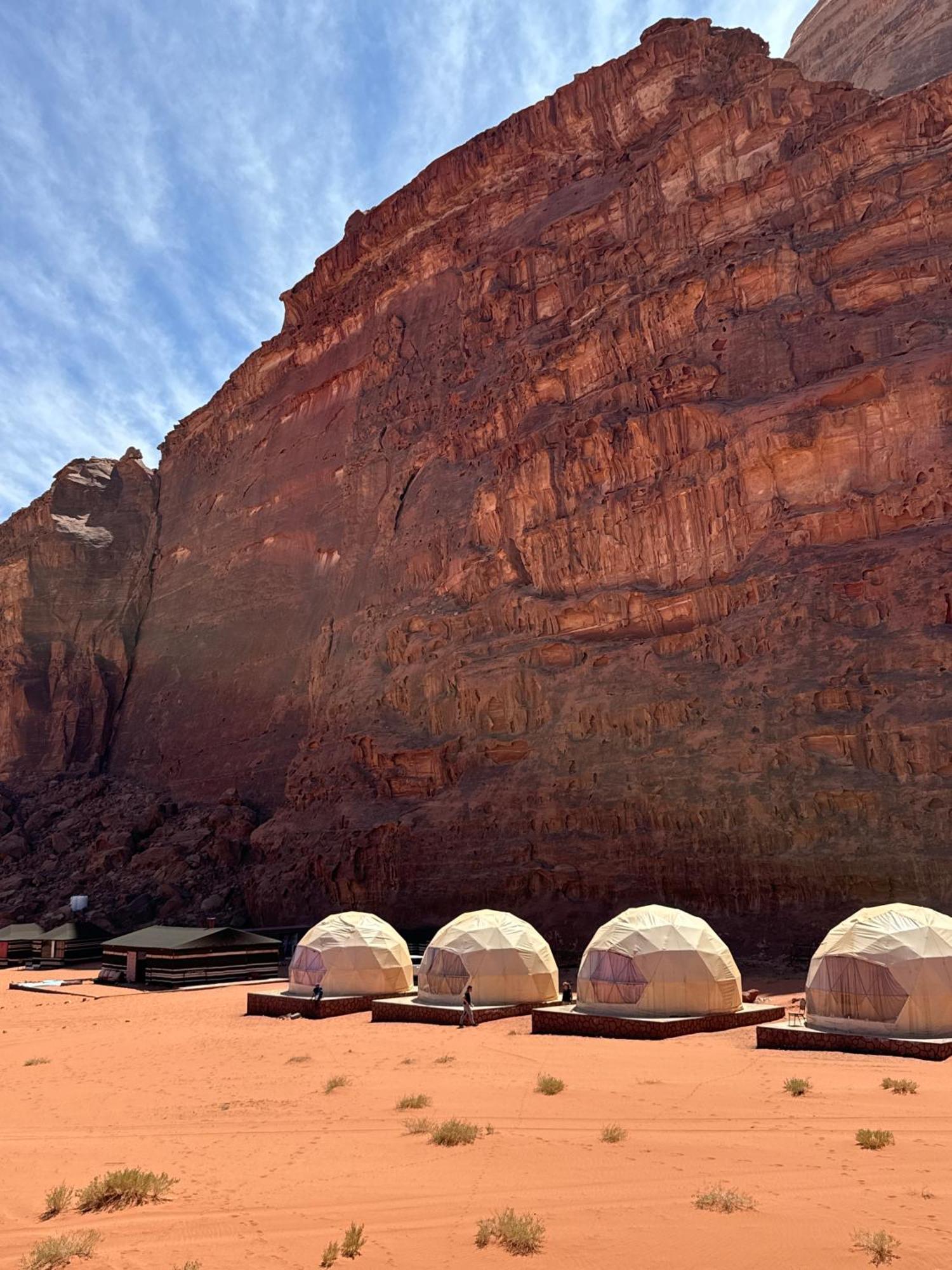 Wadi Rum Bubble Camp & Tour Zewnętrze zdjęcie