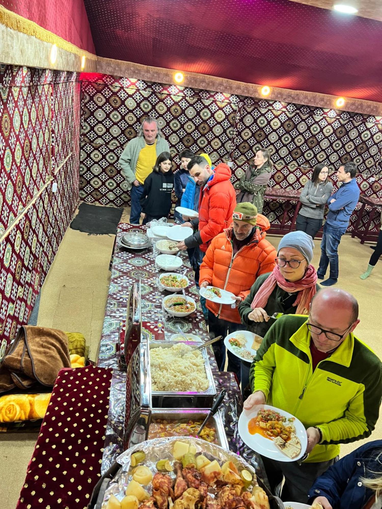 Wadi Rum Bubble Camp & Tour Zewnętrze zdjęcie